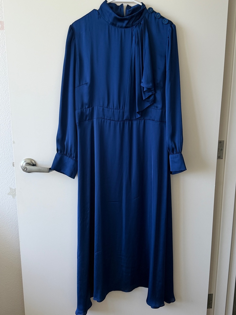 Alexia Admor Navy Long Sleeve Midi Dress with Neck Tie